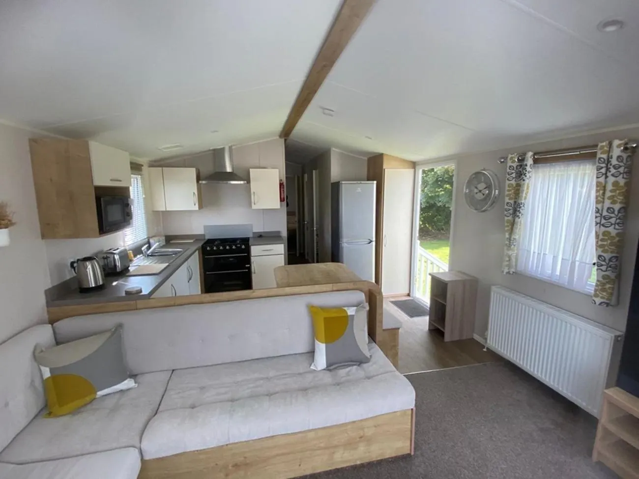 Amc Flamingo Land Caravan, Motorhome & Campervan Hire Kirby Misperton 0*,